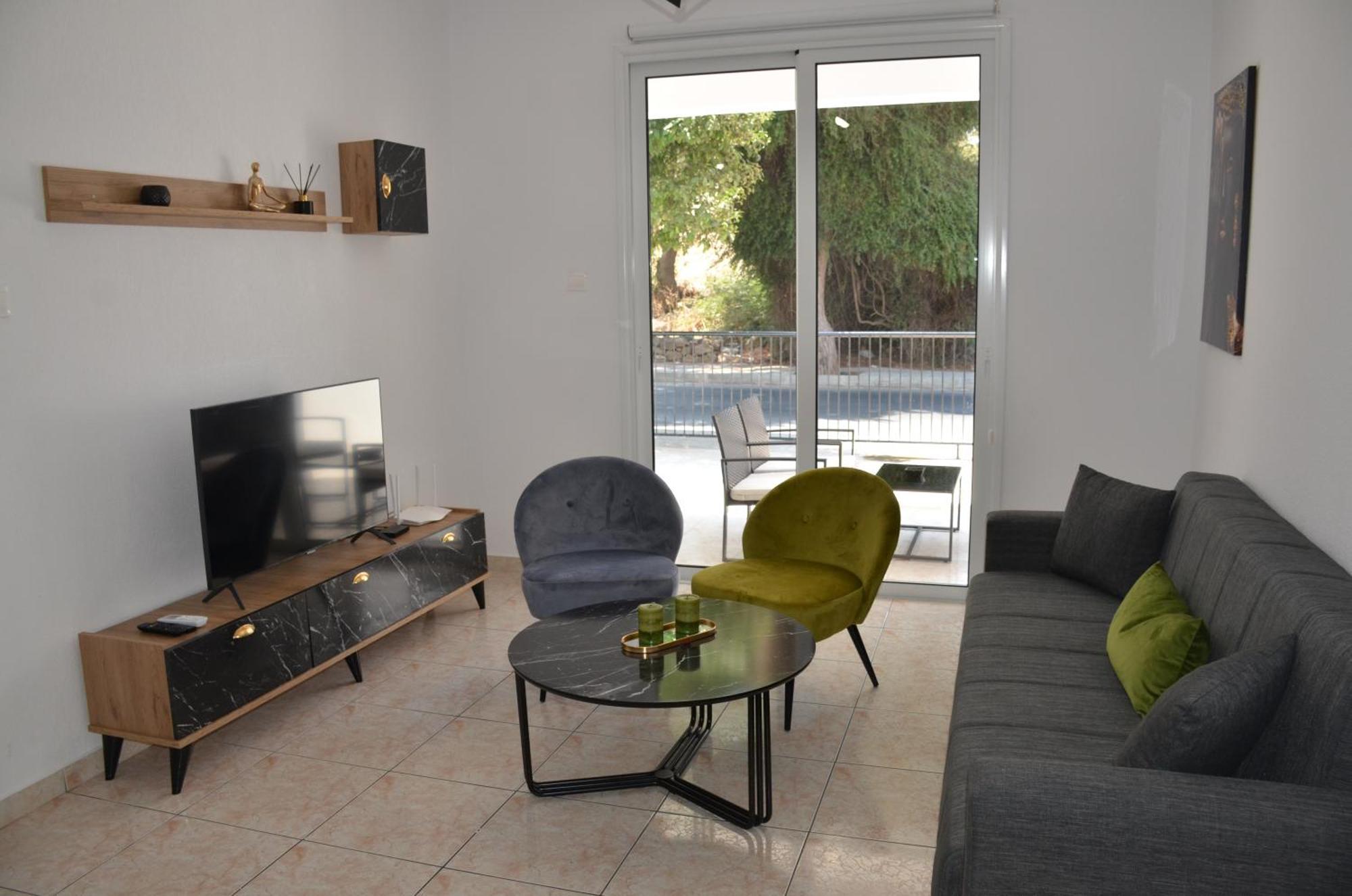 Laertis Apartments - By Imh Travel & Tours Paphos Bagian luar foto