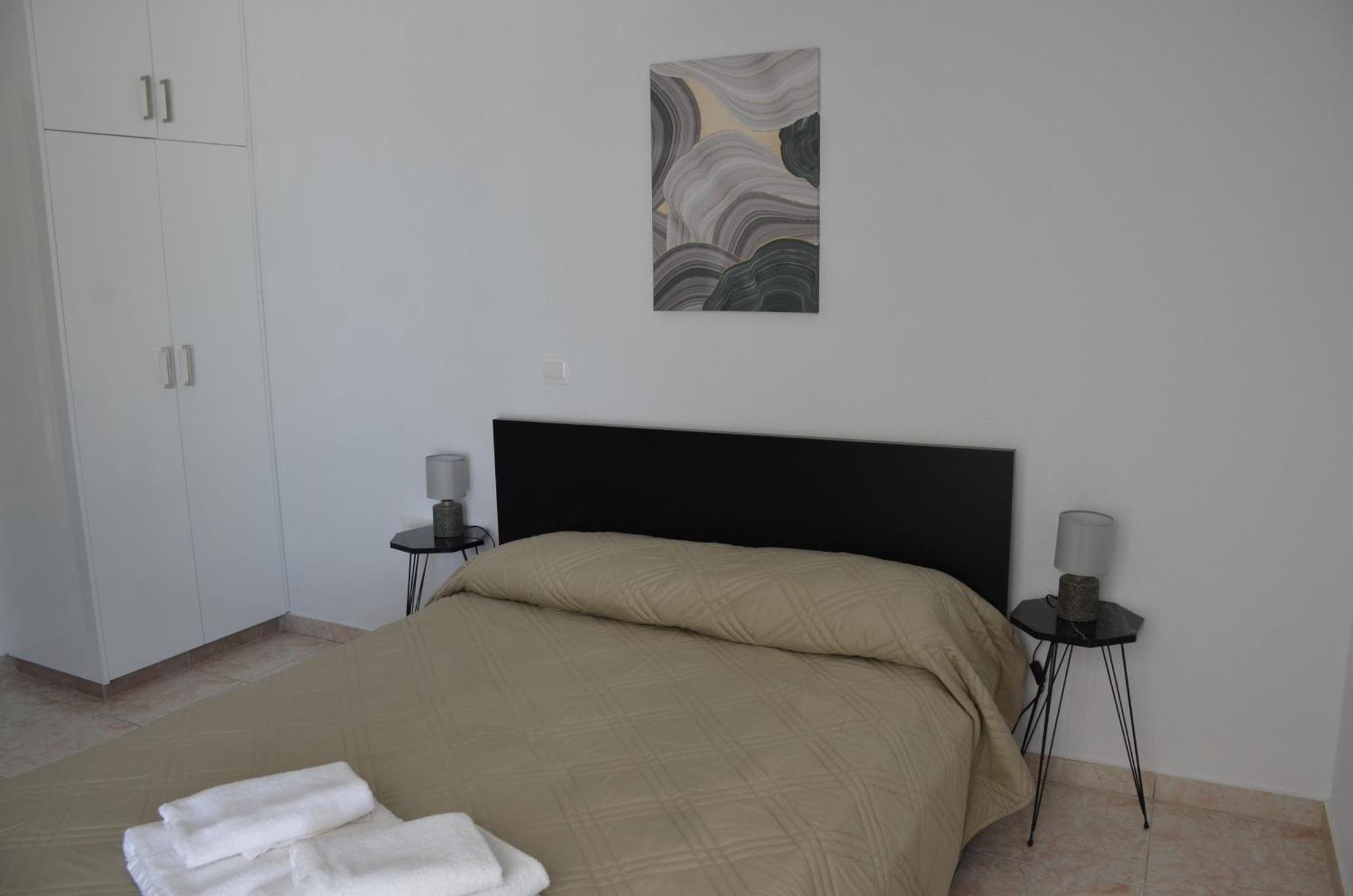 Laertis Apartments - By Imh Travel & Tours Paphos Bagian luar foto