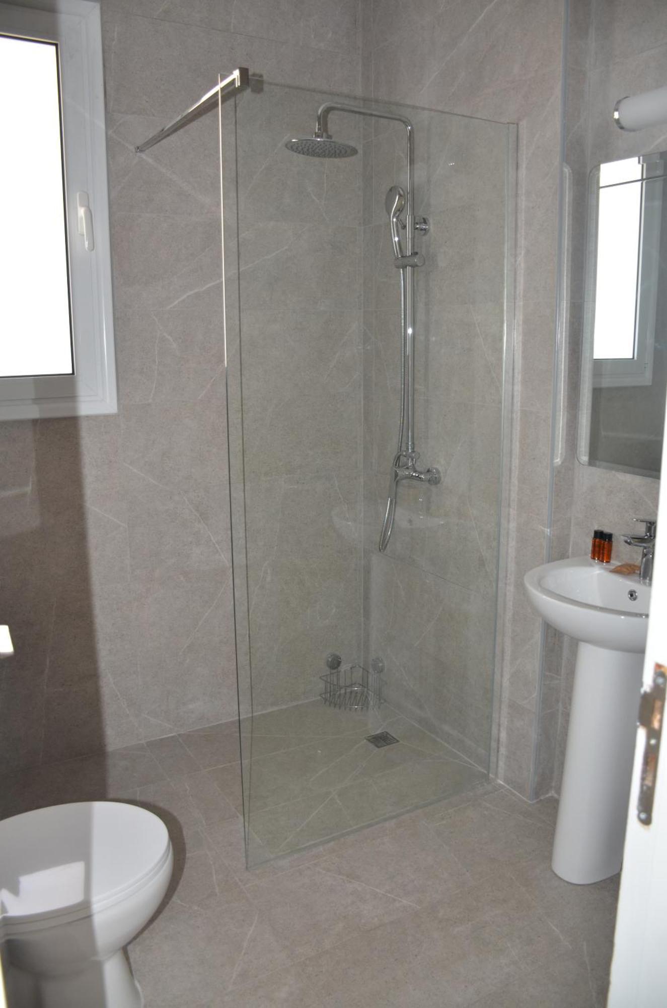 Laertis Apartments - By Imh Travel & Tours Paphos Bagian luar foto